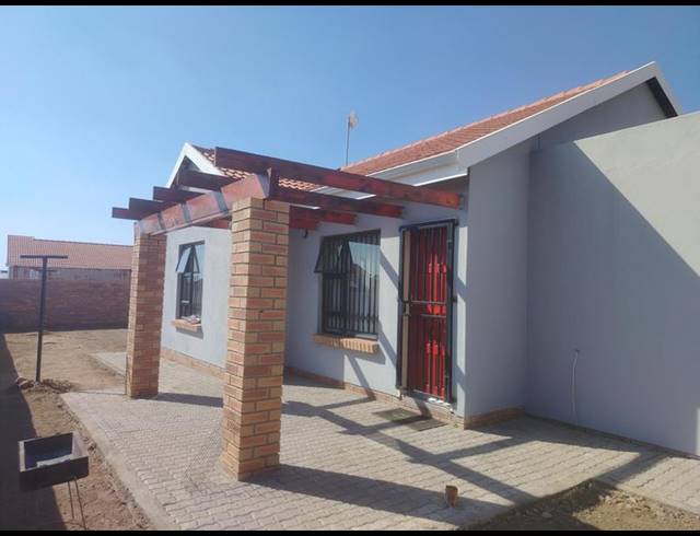 3 BEDROOM HOUSE FOR SALE IN IVY PARK